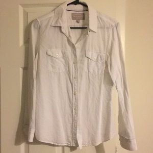 Banana Republic white linen button up shirt